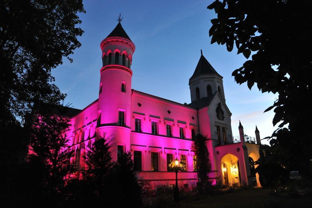 Schlosshotel Bredenfelde Hotel Bredenfelde