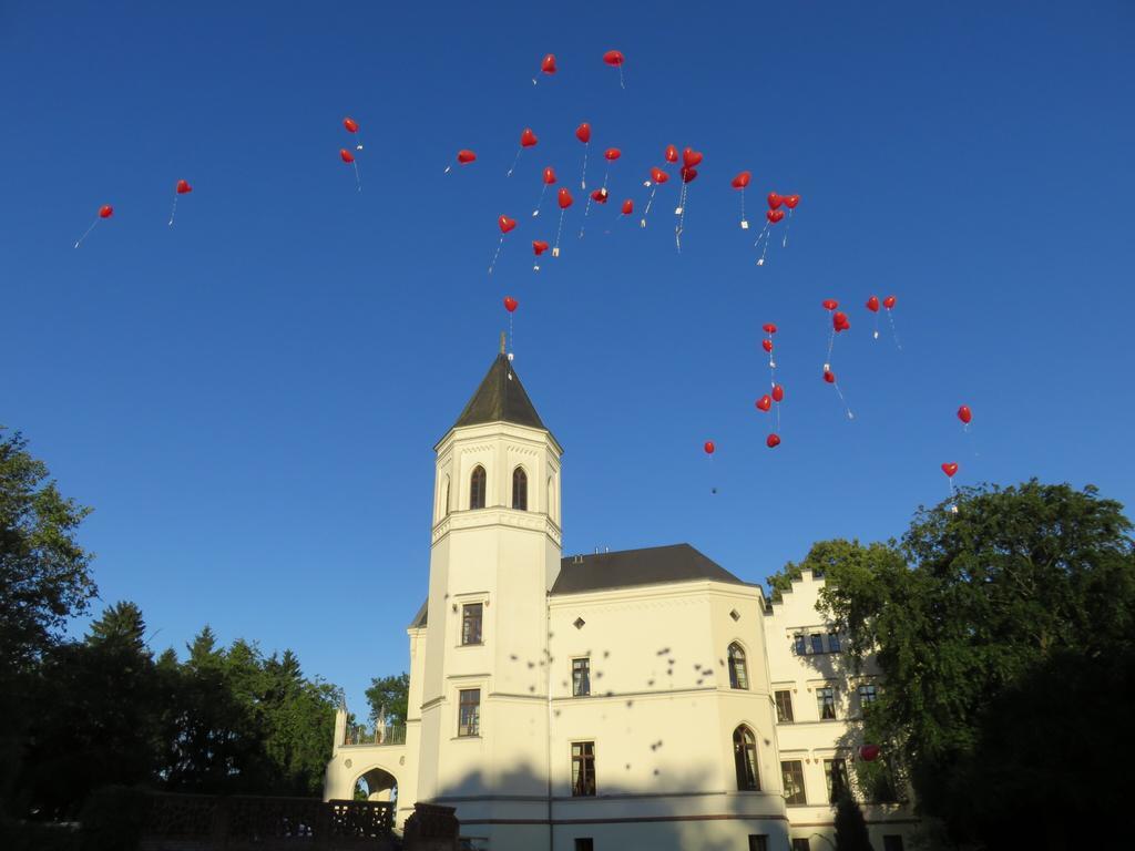 Schlosshotel Bredenfelde 4* Bredenfelde